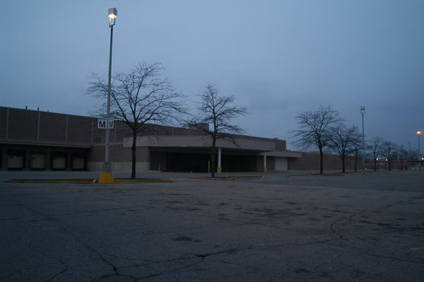 Wonderland Mall (Wonderland Shopping Center) - 2004 Photo